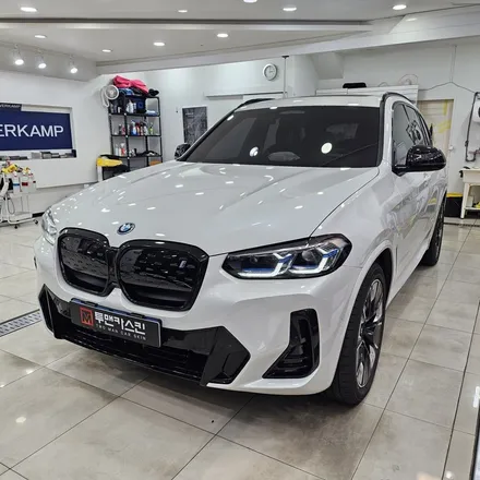 BMW ix3 그릴랩핑 사이드미러랩핑 디퓨져랩핑 / 3m2080 유광블랙 / 인천 남동구 논현동