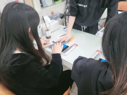 랩핑 원데이클래스 2기 교육완료 / 여성 두분이서 용인에서 인천까지 랩핑을 알아보시기위해 오셨습니다 / 열정을 다해 알려드렸습니다^^ / 랩핑교육 ppf교육 인천랩핑 인천ppf / 인천 서구, 부평, 부천
