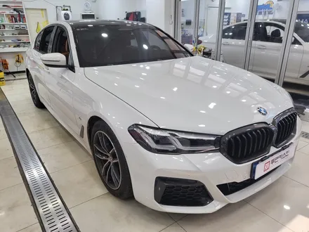 BMW 5시리즈 루프스킨 잘하는곳 / 블랙ppf 루프스킨 / 최고의 광도, 발수력, 필름 수명까지 랩핑지보다 한수 위 / 인천ppf잘하는곳 / 인천 서구, 부평, 부천