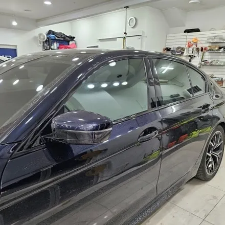 BMW 5시리즈 크롬죽이기 / 윈도우크롬몰딩 랩핑 / 앞휀다 에어브리더 랩핑 / 키드니그릴랩핑 교체 / 군포랩핑 전문점 투맨카스킨 / 인천 남동구 논현동