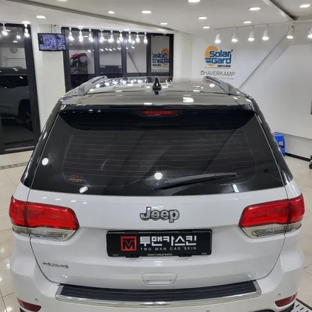 지프 그랜드 체로키 기존 오래된 루프스킨 제거 후 투톤랩핑 하기~! / 사이드미러 도어캐치 까지 랩핑 / 그랜드체로키 랩핑 전문점 / 인천랩핑 투맨카스킨 / 인천 서구, 부평, 부천