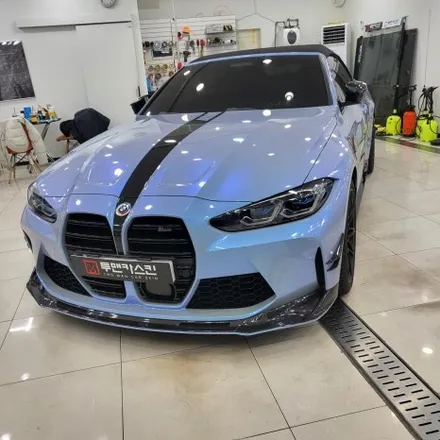 BMW M4 기존 사틴블랙 랩핑 제거 후 오토벨벳 문스톤 그레이 컬러로 전체랩핑 재 시공 해드렸습니다^^ 추가로 커스텀 데칼까지!/ BMW M4 랩핑 전문점 투맨카스킨 / 파주랩핑 / 인천 남동구 논현동