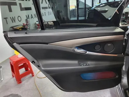 [투맨카스킨]BMW 5gt 전체랩핑 / 실내랩핑 / 브러쉬드블랙메탈릭 / 3m2080 / 인천랩핑 / 논현랩핑 / 시흥랩핑 / 송도랩핑 / 청라랩핑 / 인천 서구, 부평, 부천