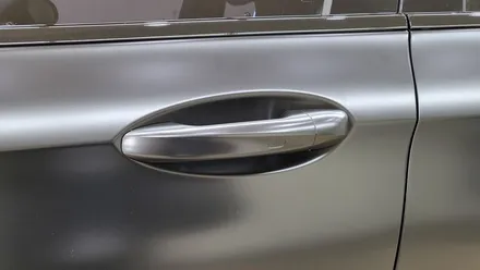 [투맨카스킨] 벤츠 E클래스 전체랩핑 / 에이버리데니슨 사틴블랙 / 블랙포스 / 고급스러움에 카리스마를 더하다 / 인천랩핑 / 청라랩핑 / 송도랩핑 / 논현동랩핑 / 인천 서구, 부평, 부천