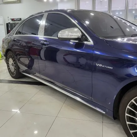 인천랩핑 벤츠 S63 amg 기존랩핑 제거 후 BMW 탄자나이트 컬러로 전체랩핑 진행 / 추가로 부분 실버크롬랩핑으로 고급스럽게 만들어 드렸습니다 / 인천 남동구 논현동