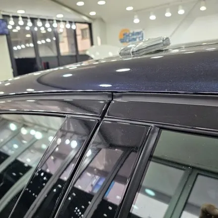 BMW 5시리즈 크롬죽이기 / 윈도우크롬몰딩 랩핑 / 앞휀다 에어브리더 랩핑 / 키드니그릴랩핑 교체 / 군포랩핑 전문점 투맨카스킨 / 인천 남동구 논현동