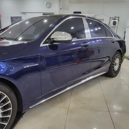 인천랩핑 벤츠 S63 amg 기존랩핑 제거 후 BMW 탄자나이트 컬러로 전체랩핑 진행 / 추가로 부분 실버크롬랩핑으로 고급스럽게 만들어 드렸습니다 / 인천 남동구 논현동