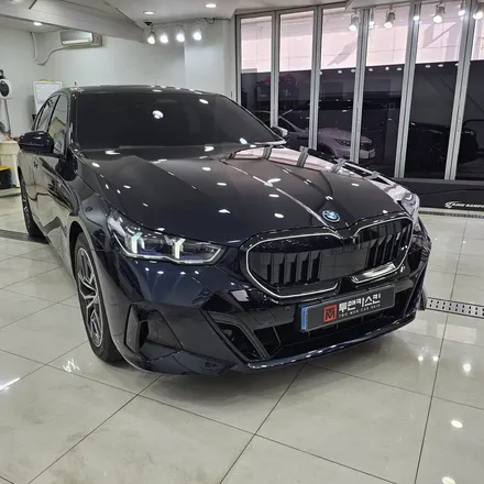 BMW i5 전체 PPF 작업 및 아이코닉글로우 그릴 유광블랙 랩핑 / 인천PPF 전문 / 인천 남동구 논현동