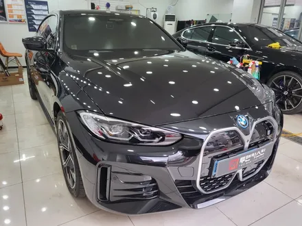 BMW i4 그릴 랩핑 / 그릴랩핑으로 조금더 스포티하게 연출하기 / 인천랩핑 / bmw i4 랩핑 전문점 / 그릴랩핑 전문점 / 인천 서구, 부평, 부천