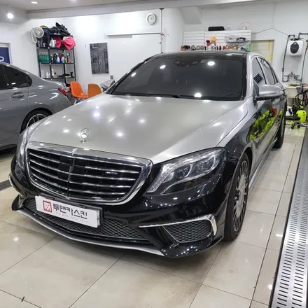 인천랩핑 벤츠 S63 amg 기존랩핑 제거 후 BMW 탄자나이트 컬러로 전체랩핑 진행 / 추가로 부분 실버크롬랩핑으로 고급스럽게 만들어 드렸습니다 / 인천 남동구 논현동