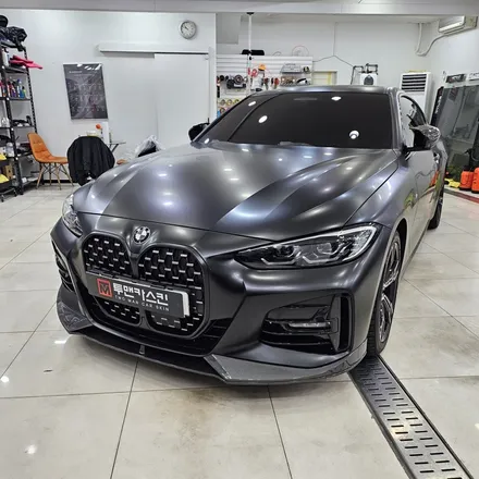 BMW 4시리즈 쿠페 뒤휀다 사틴블랙 랩핑 재 시공 / 불가피한 사고로인해 부분랩핑 재시공 해드렸습니다^^ / 부천랩핑 / 인천 남동구 논현동