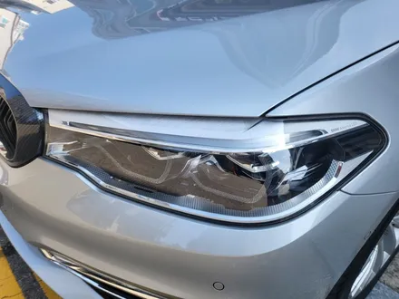 BMW 5시리즈 G30 랩핑잘하는곳 / 전체 크롬딜리트로 차량을 더욱 포스있게 변신완료 / 루프스킨 / 라이트필름 톤다운 / 서산랩핑 서산시랩핑 서산ppf 서산시ppf / 인천 서구, 부평, 부천