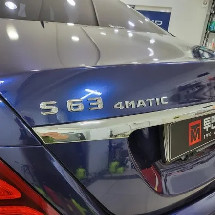 인천랩핑 벤츠 S63 amg 기존랩핑 제거 후 BMW 탄자나이트 컬러로 전체랩핑 진행 / 추가로 부분 실버크롬랩핑으로 고급스럽게 만들어 드렸습니다 / 인천 남동구 논현동