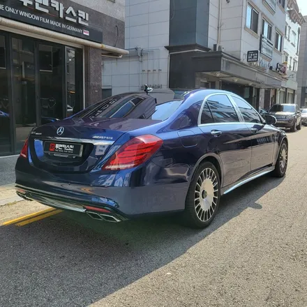 인천랩핑 벤츠 S63 amg 기존랩핑 제거 후 BMW 탄자나이트 컬러로 전체랩핑 진행 / 추가로 부분 실버크롬랩핑으로 고급스럽게 만들어 드렸습니다 / 인천 남동구 논현동