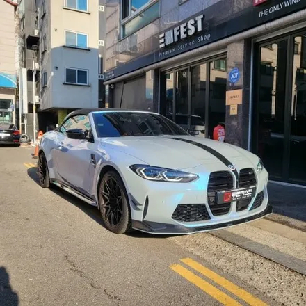 BMW M4 기존 사틴블랙 랩핑 제거 후 오토벨벳 문스톤 그레이 컬러로 전체랩핑 재 시공 해드렸습니다^^ 추가로 커스텀 데칼까지!/ BMW M4 랩핑 전문점 투맨카스킨 / 파주랩핑 / 인천 남동구 논현동