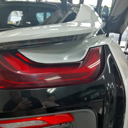 [투맨카스킨] BMW i8 전체랩핑 시공 포스팅 / 에이버리데니슨 / 유광화이트 / 인천랩핑 / 청라랩핑 / 인천 남동구 논현동
