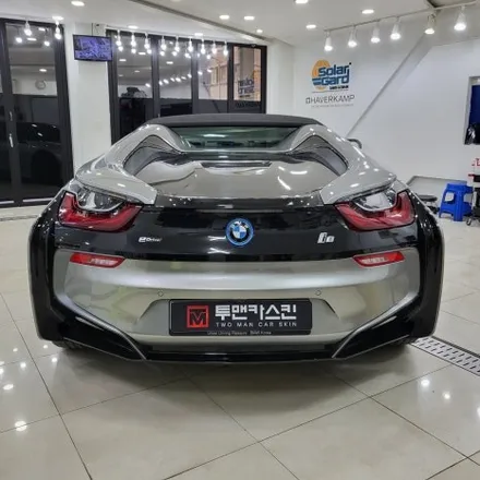 BMW i8 로드스터 퍼스트에디션 전체랩핑 시공 완료 / 에이버리데니슨 글로스 메탈릭 레디오엑티브 / 고급스러운 그린컬러 랩핑 / 인천 미추홀구랩핑 미추홀랩핑 / 투맨카스킨 / 인천 남동구 논현동