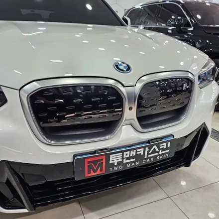 BMW ix3 그릴랩핑 사이드미러랩핑 / 유광블랙으로 조금 더 스포티한 IX3 차량으로 만들어 드렸습니다^^ / 부천랩핑 / 인천 남동구 논현동