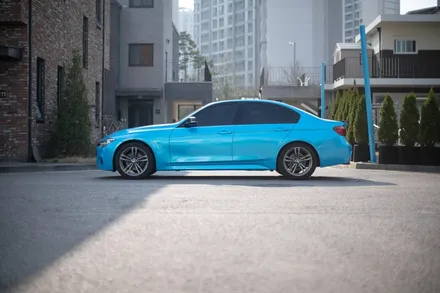 [투맨카스킨] BMW 320D f30 전체랩핑 / 라이트블루 / 3시리즈 랩핑 / 시원한 느낌을 원하신다면 라이트블루 랩핑 / 인천랩핑 / 청라랩핑 / 인천 남동구 논현동