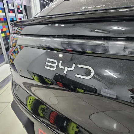 BYD 씨라이언7 엠블럼 블랙 랩핑 및 레터링 이지튠 도색작업완료 / 인천랩핑 / 인천 남동구 논현동