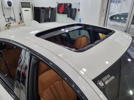 BMW 5시리즈 루프스킨 잘하는곳 / 블랙ppf 루프스킨 / 최고의 광도, 발수력, 필름 수명까지 랩핑지보다 한수 위 / 인천ppf잘하는곳 / 인천 서구, 부평, 부천