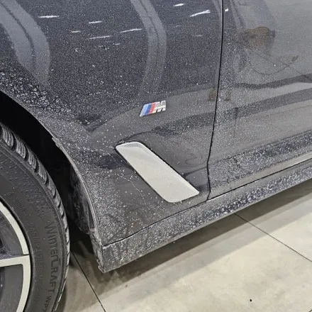 BMW 5시리즈 크롬죽이기 / 윈도우크롬몰딩 랩핑 / 앞휀다 에어브리더 랩핑 / 키드니그릴랩핑 교체 / 군포랩핑 전문점 투맨카스킨 / 인천 남동구 논현동