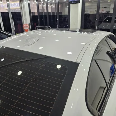 인천 BMW 5시리즈 G30 루프스킨 시공 – 3M2080 유광블랙 랩핑 / 인천 남동구 논현동