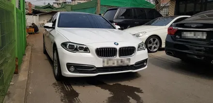 수원랩핑 BMW5 화이트유광 전체랩핑 / 수원시 권선구 고색동