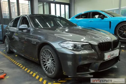 수원랩핑 BMW5 재시공 고광택 리퀴드메탈다크그레이로 체인지-임팩트 / 수원, 광교, 화성, 동탄