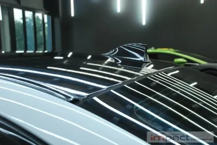 수원 랩핑 제거 후 BMW5시리즈 블랙유광 루프스킨 재시공 진행! / 수원시 권선구 고색동