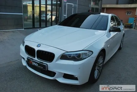 수원 래핑 BMW5시리즈 필름 제거 및 블랙 유광 루프스킨 재시공 / 수원시 권선구 고색동