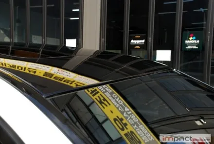 수원 랩핑 BMW5시리즈 블랙유광 루프스킨 후 파노라마 느낌 그대로! / 수원시 권선구 고색동