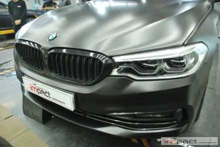 수원사고랩핑 bmw5 앞범퍼 에이버리 사틴블랙 재시공-임팩트 / 수원, 광교, 화성, 동탄