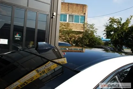 수원 랩핑 BMW5시리즈 블랙유광 루프스킨 후 파노라마 느낌 그대로! / 수원시 권선구 고색동
