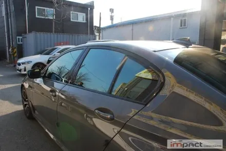 화성 수원 랩핑 BMW5시리즈 윈도우몰딩 , 휀더덕트 크롬죽이기 / 수원시 권선구 고색동