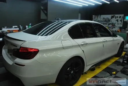 수원 랩핑 제거 후 BMW5시리즈 블랙유광 루프스킨 재시공 진행! / 수원시 권선구 고색동