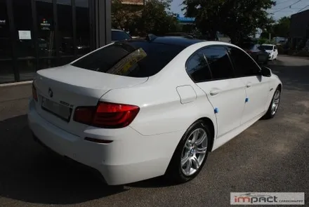 수원 랩핑 BMW5시리즈 블랙유광 루프스킨 후 파노라마 느낌 그대로! / 수원시 권선구 고색동
