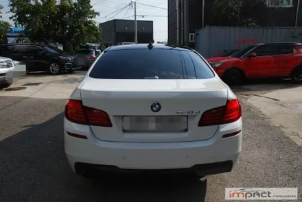 수원 랩핑 BMW5시리즈 블랙유광 루프스킨 후 파노라마 느낌 그대로! / 수원시 권선구 고색동