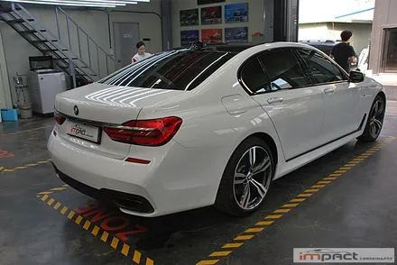 수원BMW7시리즈 LB화이트유광 전체랩핑 시공-임팩트랩핑&PPF전문점 / 수원, 광교, 화성, 동탄