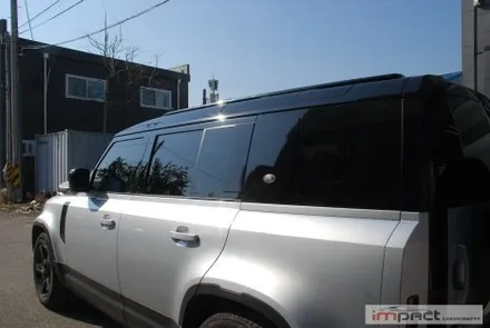 화성 수원 랩핑 랜드로버 디펜더 110 블랙 루프스킨+A,C필러 시공 / 수원시 권선구 고색동