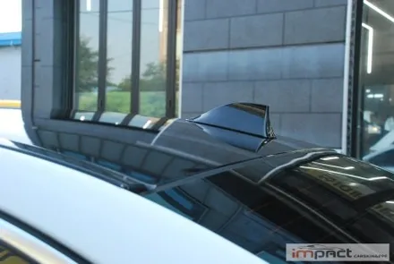 수원 래핑 BMW5시리즈 필름 제거 및 블랙 유광 루프스킨 재시공 / 수원시 권선구 고색동