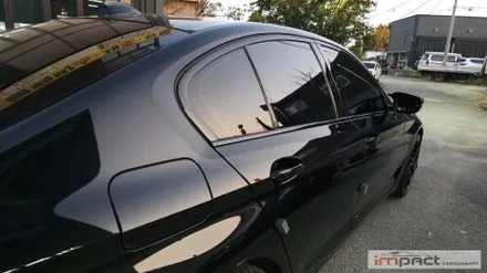 수원 랩핑 BMW 5시리즈 윈도우몰딩 크롬죽이기 래핑 시공 / 수원시 권선구 고색동