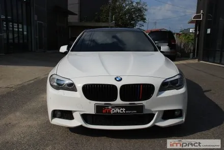 수원 랩핑 BMW5시리즈 블랙유광 루프스킨 후 파노라마 느낌 그대로! / 수원시 권선구 고색동