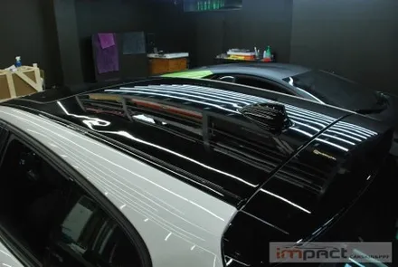 수원 랩핑샵 고광택 블랙유광 BMW 118d 루프스킨 재시공 / 수원시 권선구 고색동