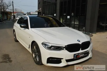 수원/성남/광교 임팩트 BMW5 고광택 루프스킨 , 사이드미러 카본랩핑 / 수원시 권선구 고색동