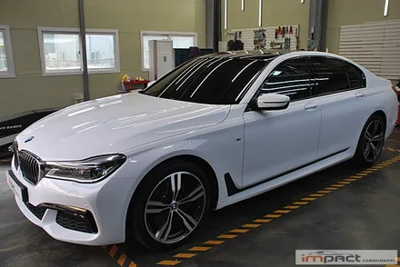 수원BMW7시리즈 LB화이트유광 전체랩핑 시공-임팩트랩핑&PPF전문점 / 수원, 광교, 화성, 동탄
