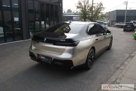 수원 화성 랩핑 BMW i7 고광택 샴페인골드 하단 투톤/듀오톤랩핑 / 수원시 권선구 고색동