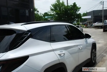 수원 랩핑 현대 투싼 NX4 크롬죽이기 시공으로 스포티한 외관 연출! / 수원시 권선구 고색동
