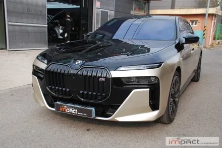 수원 화성 랩핑 BMW i7 고광택 샴페인골드 하단 투톤/듀오톤랩핑 / 수원시 권선구 고색동