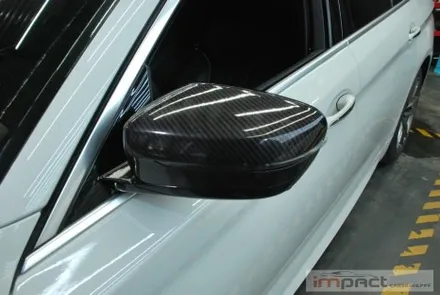 수원/성남/광교 임팩트 BMW5 고광택 루프스킨 , 사이드미러 카본랩핑 / 수원시 권선구 고색동